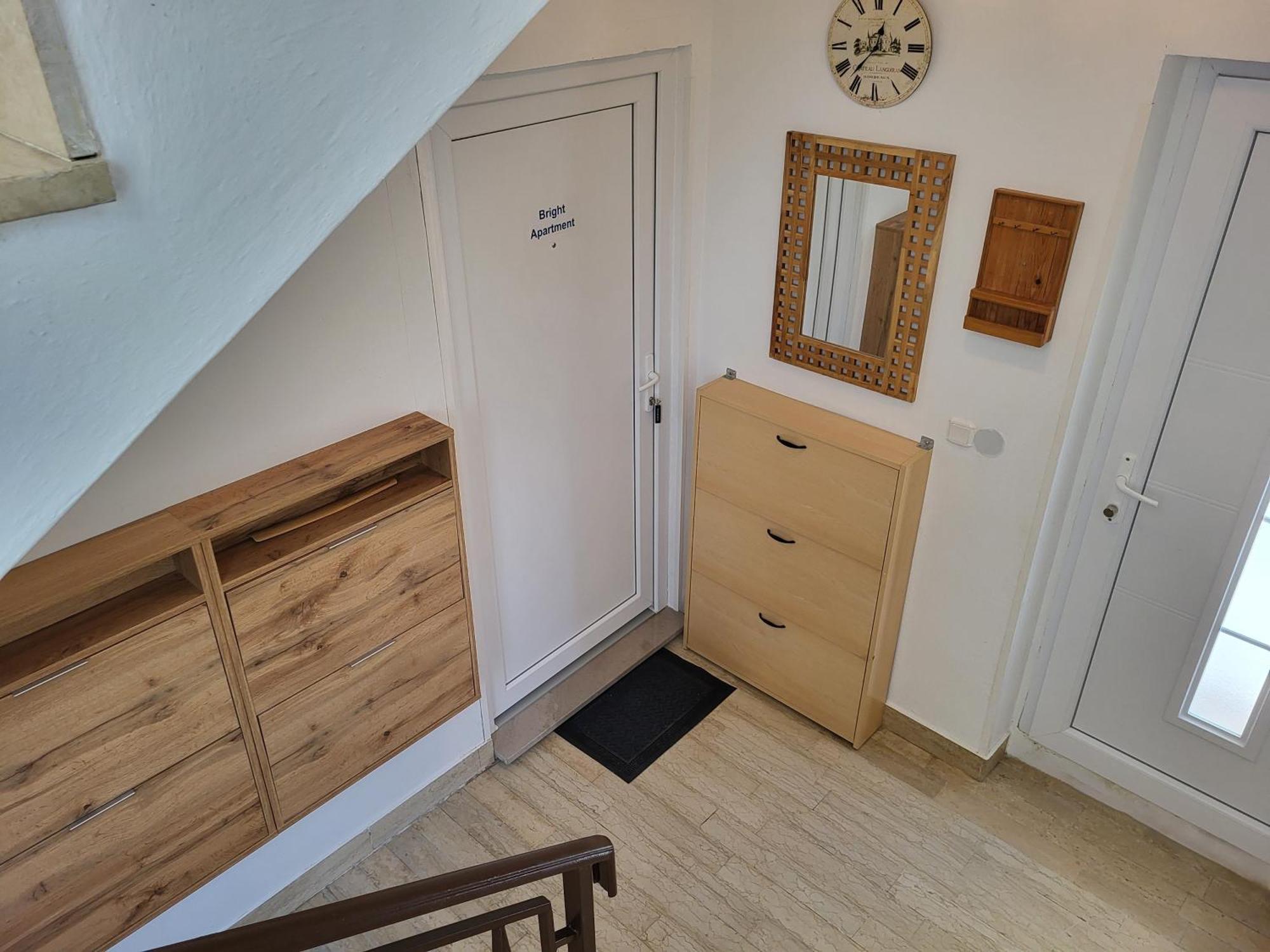 Bright Apartment โคเปร์ ภายนอก รูปภาพ
